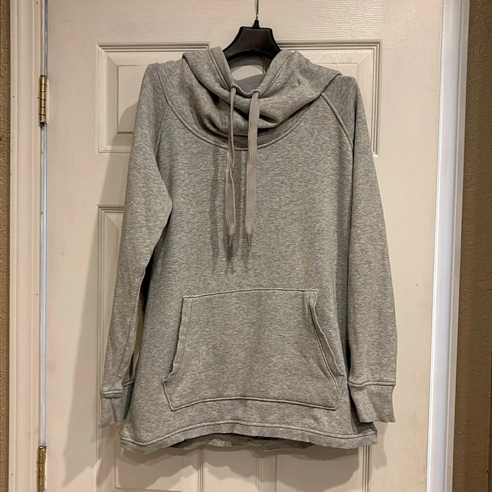 Women’s Athleta hooded sweatshirtt medium grey
Kangaroo pouch fleece lined - Picture 1 of 4